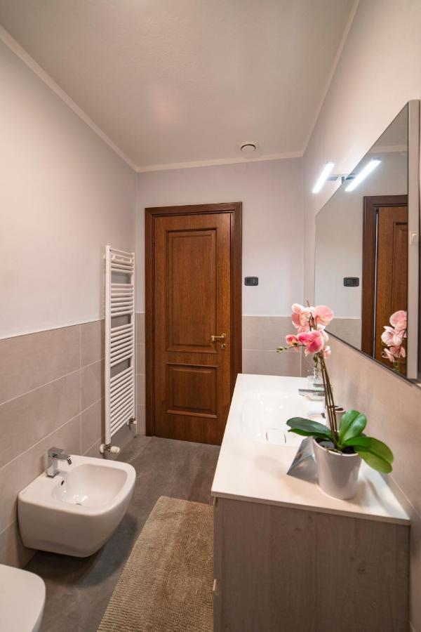 Crossing Home - Zentrum Iseo Exterior foto